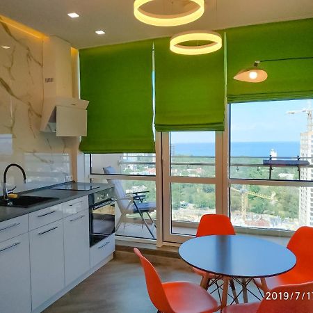 Arcadia Vip Apartments Sea View! Odesa Exterior photo