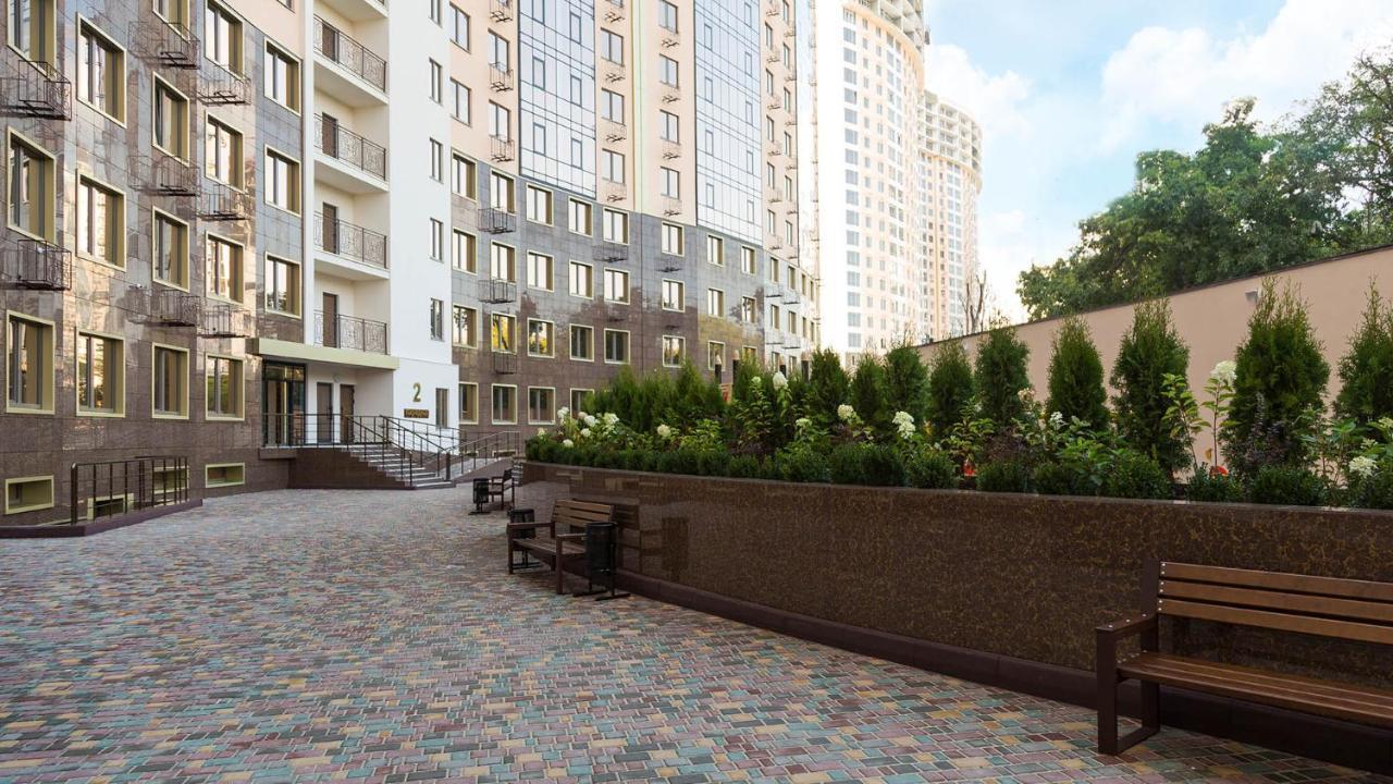 Arcadia Vip Apartments Sea View! Odesa Exterior photo