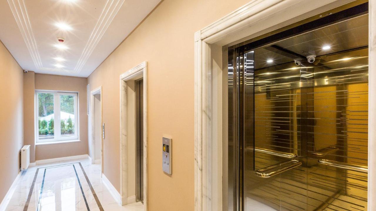 Arcadia Vip Apartments Sea View! Odesa Exterior photo