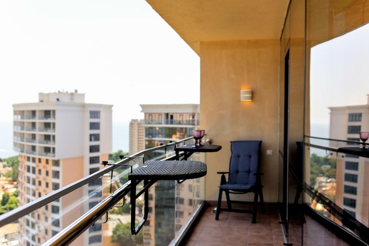 Arcadia Vip Apartments Sea View! Odesa Exterior photo