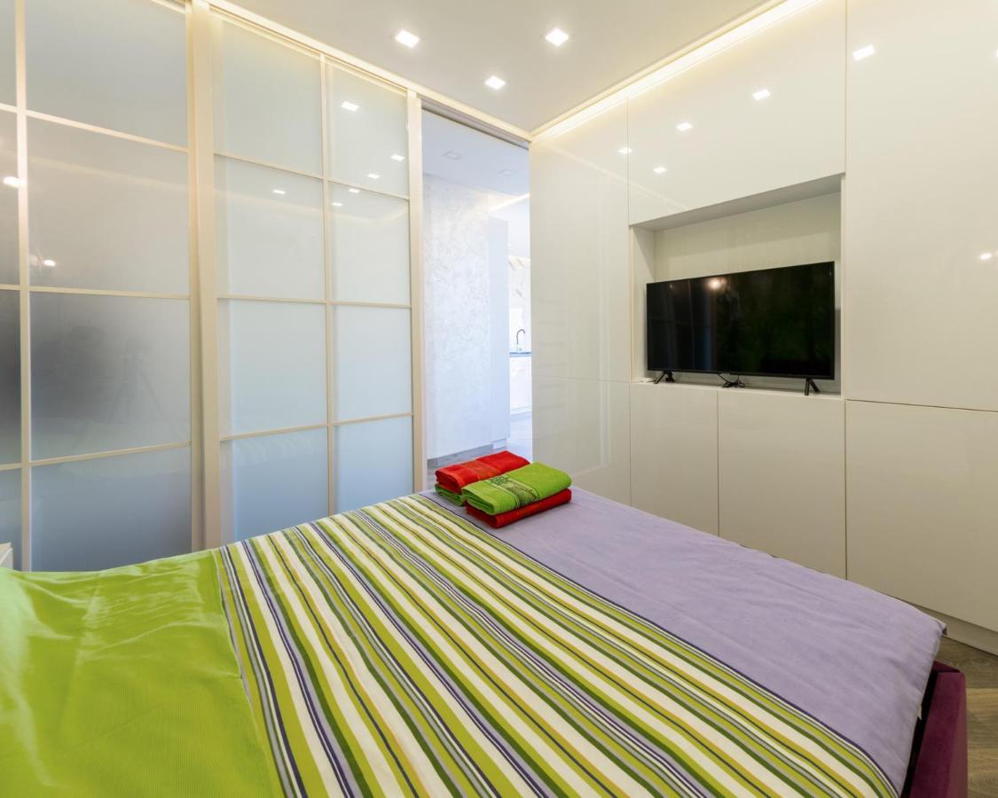 Arcadia Vip Apartments Sea View! Odesa Exterior photo